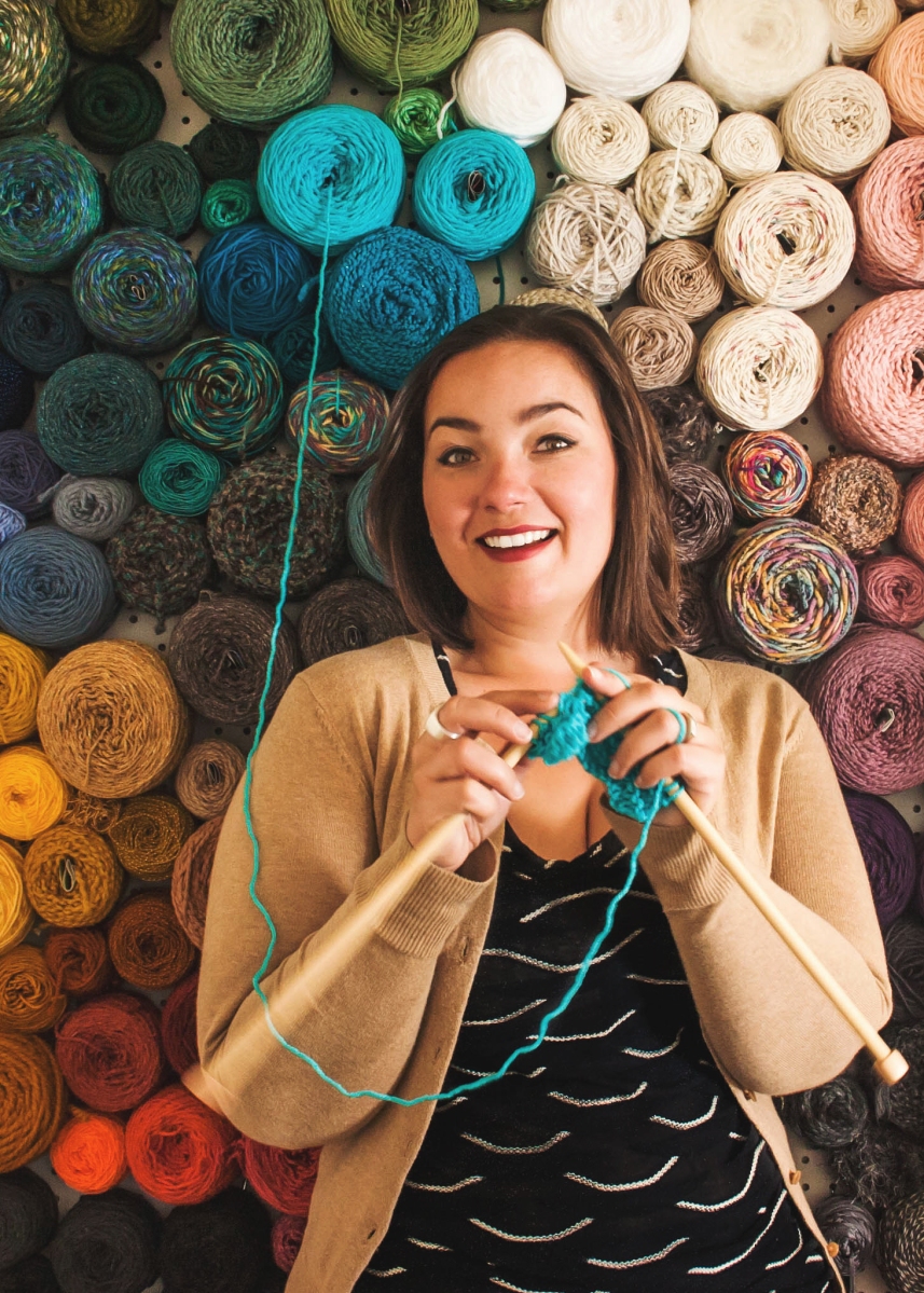 DIY: Wool Jeanie, Or the twirling yarn bowl!