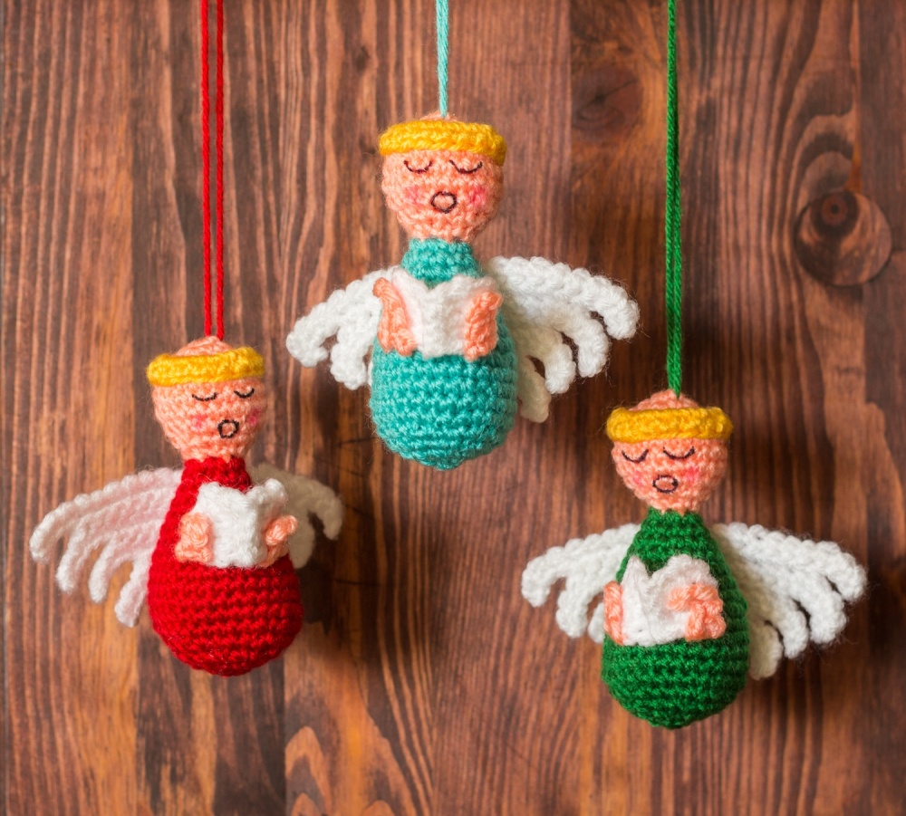 Crochet Pattern for Choir of Angels Christmas Ornaments